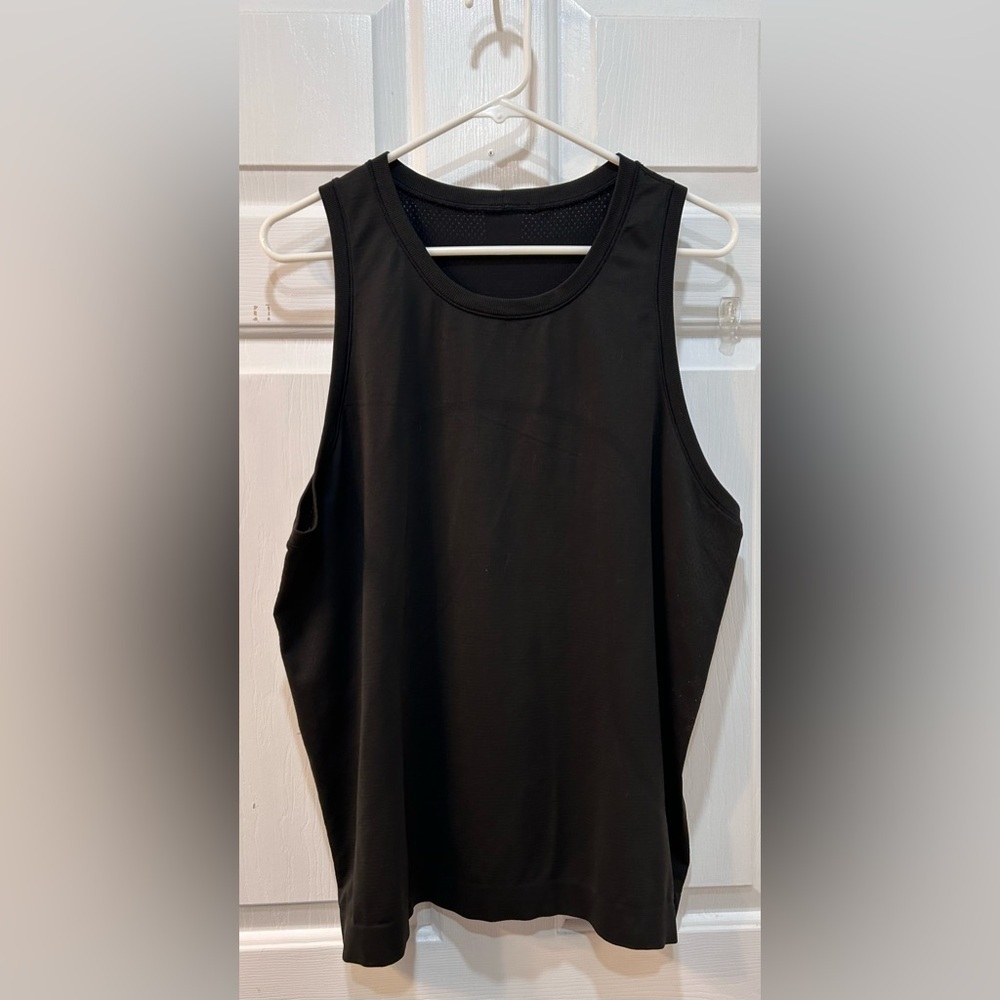 Lululemon Black Muscle Tank Women Sz 10 Athleisure Sporty Breathable Workout